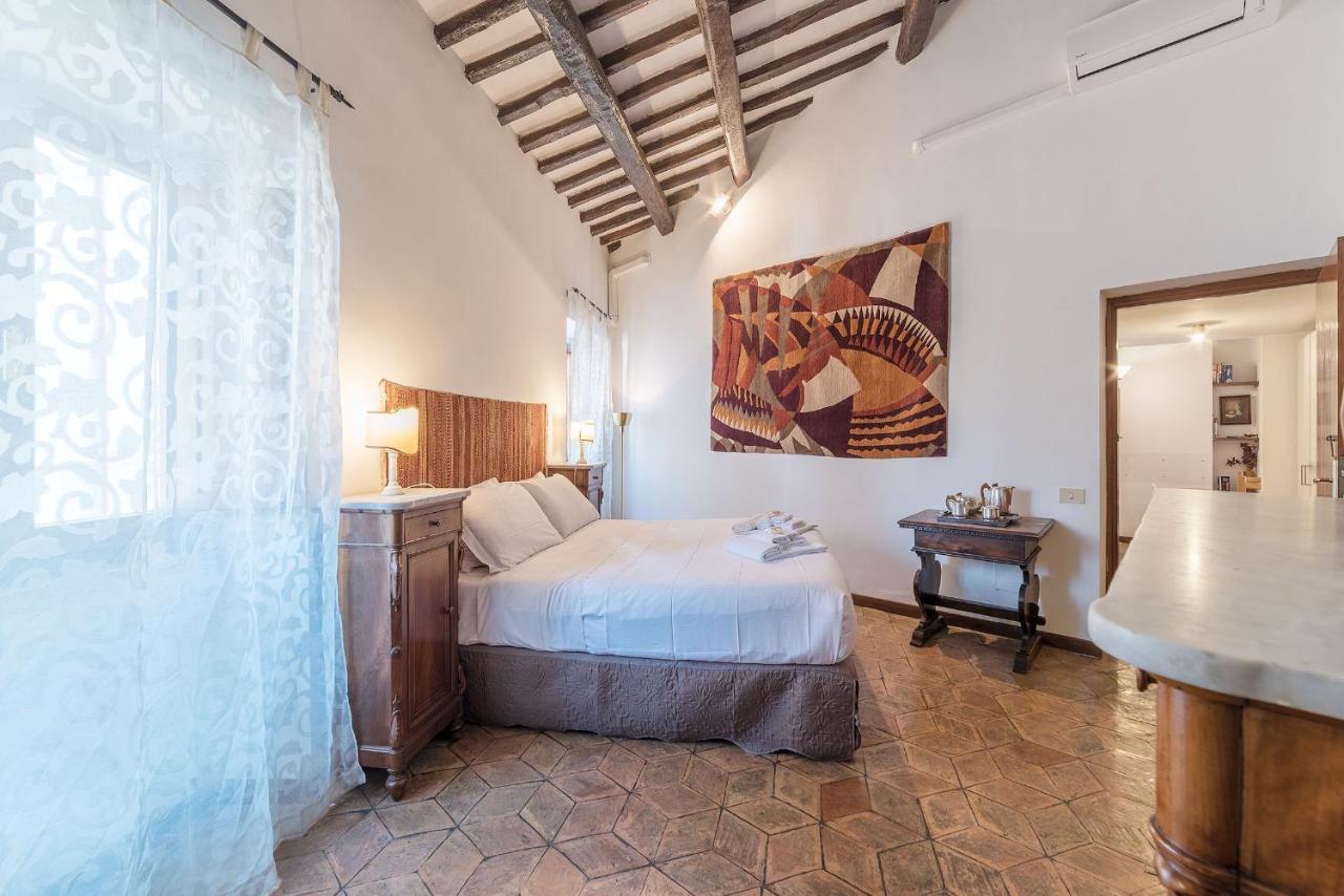Apartamento By The Charming Piazza Navona - Fromhometorome *